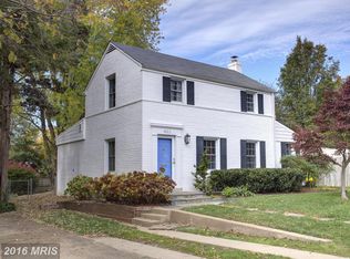 1022 Patrick Henry Dr, Arlington, VA 22205