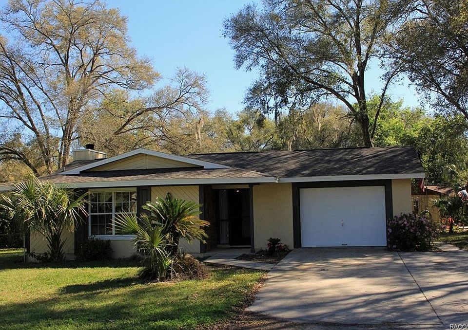 1st image of 801 N Woodlake Ave