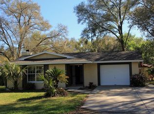 801 N Woodlake Ave, Inverness, FL 34453