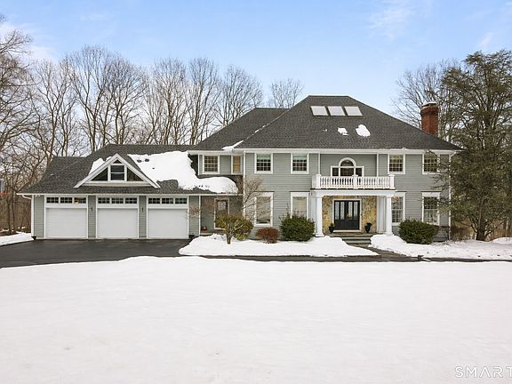 2nd image of 71 Heming Way