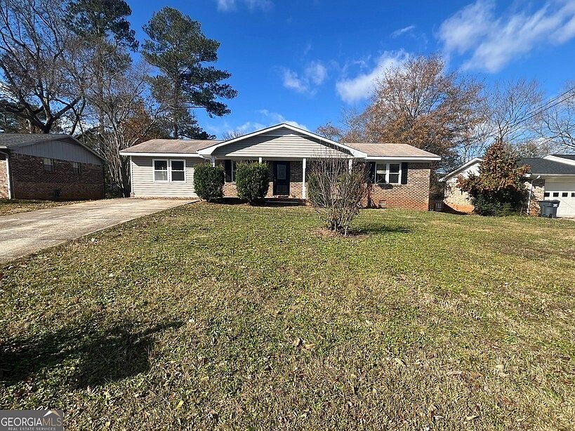 1st image of 3005 Lakeridge Dr SE