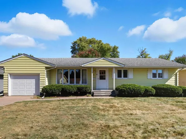 2225 N Ohio Ave, Davenport, IA 52804