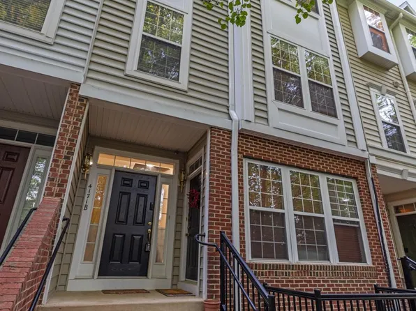 4171 Lochleven Trl #1504-B, Fairfax, VA 22030