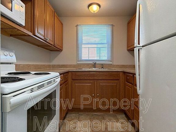 4th image of 5447 Benton St