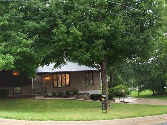 1st image of 780 Vilas St