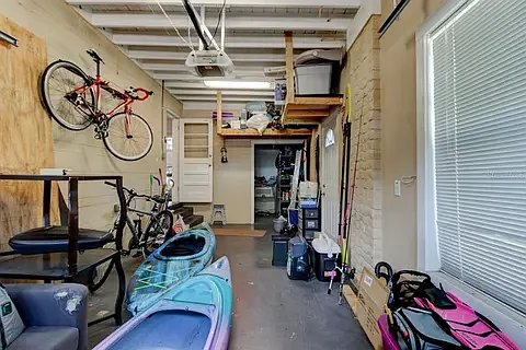 2414 E Marks St — Photo 10