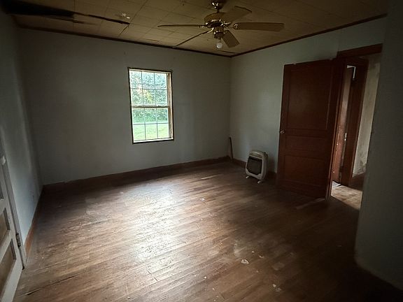 5th image of 198 Browns Rd