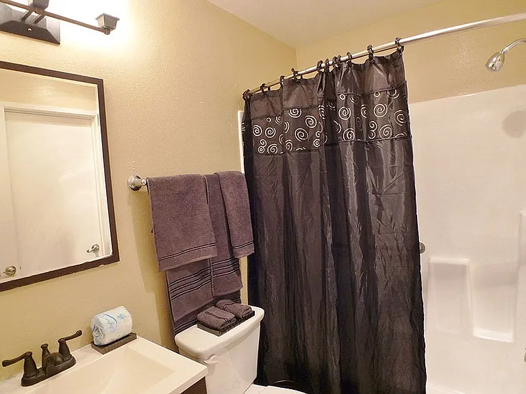 Villa De Adel Apts — Photo 202