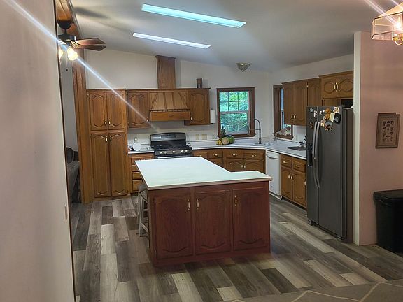 2nd image of 11649 Kosir Ln N