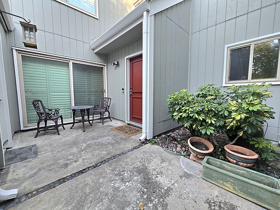 3rd image of 7542 Rosedale Ct
