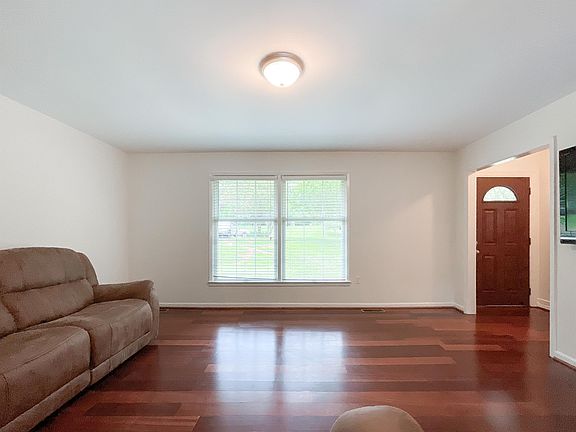 2nd image of 1506 Rama Rd