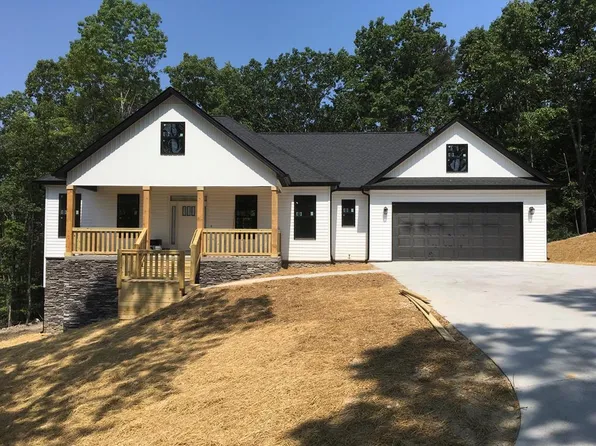 3107 Highland Cir, Rocky Face, GA 30740