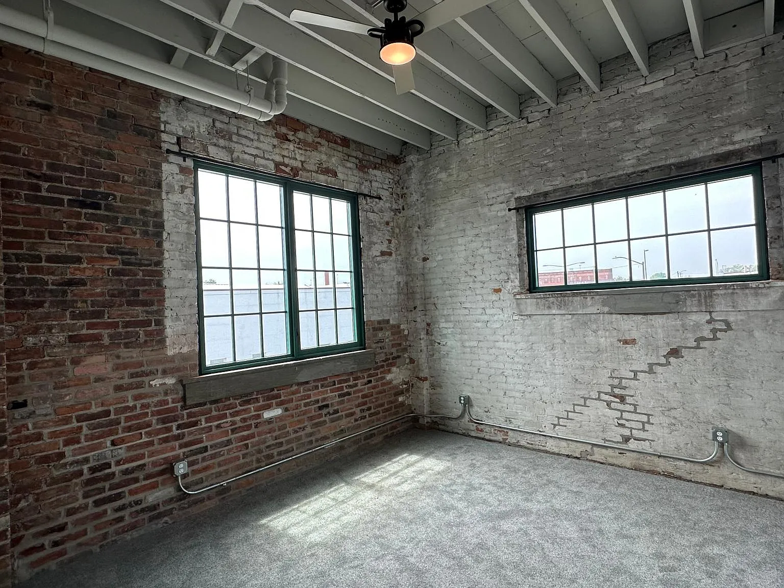 144 S Huron St — Photo 4
