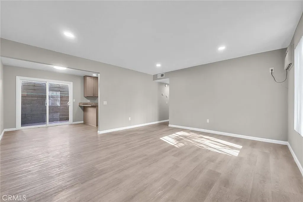 10472 Chapman Ave — Photo 4