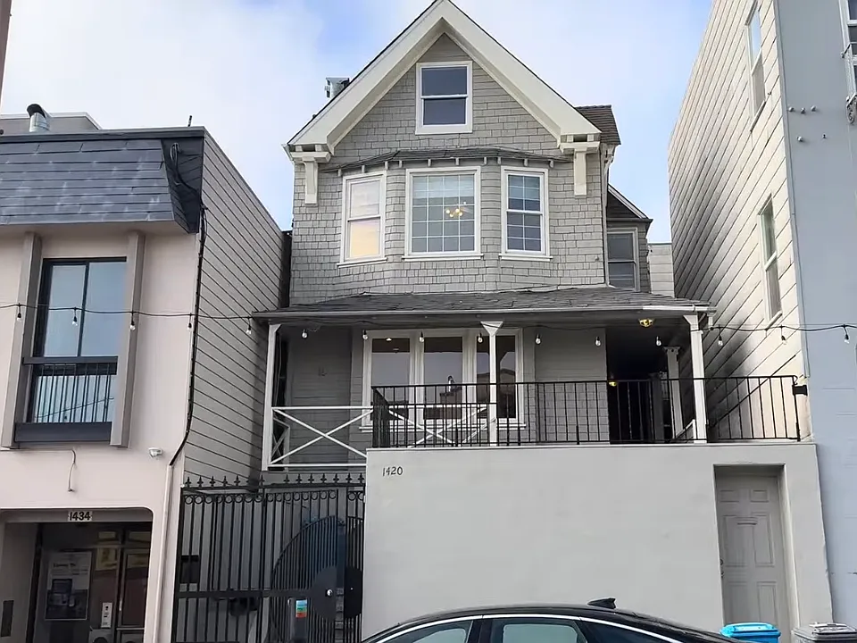 1420 Taraval St