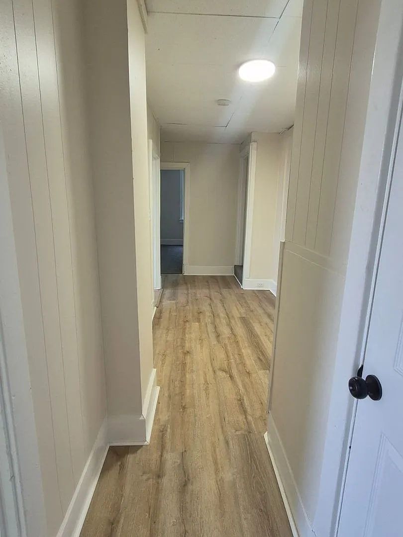1400 Hill Ave — Photo 3