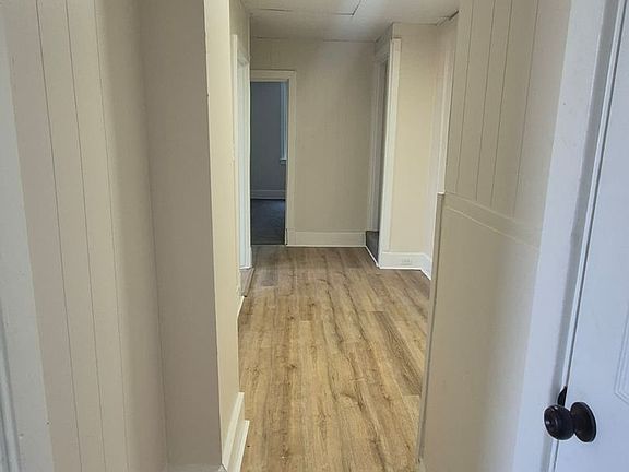 3rd image of 1400 Hill Ave Floor 2