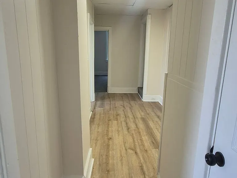 1400 Hill Ave — Photo 3