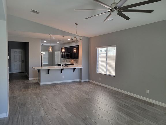5th image of 2303 E Mews Rd