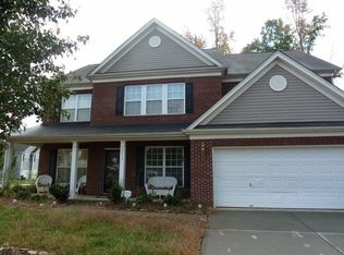 2032 Pin Hook Rd, Charlotte, NC 28215