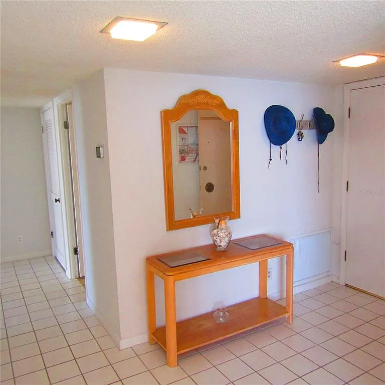 2 bed, 2.0 bath, 1380 sqft, $2,950 — Photo 4