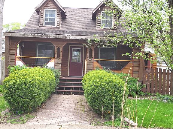 3rd image of 10815 S Saint Louis Ave