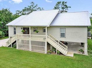 2079 Hollywood Dr, Bay Saint Louis, MS 39520