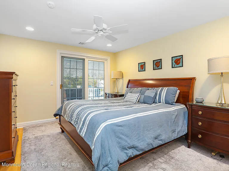 38 Vroom Ave — Photo 11