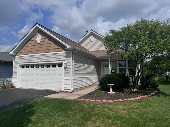 13002 Applewood Dr, Huntley, IL 60142
