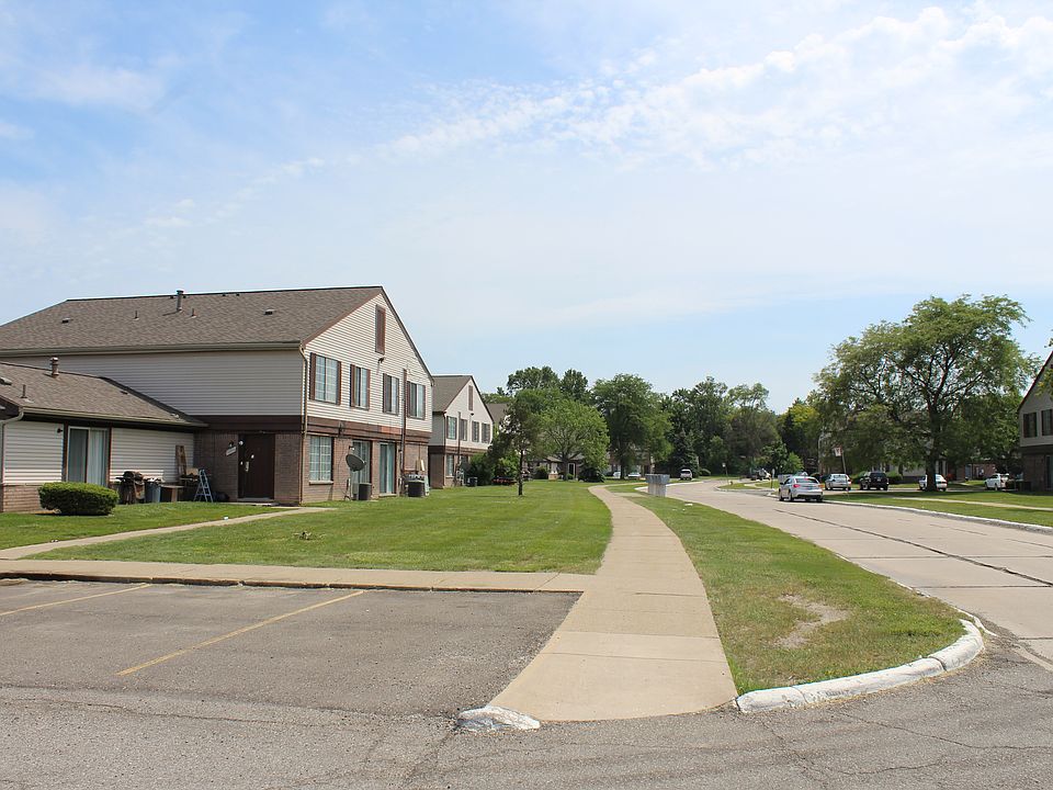 Farmbrooke Manor 36760 Farmbrook Dr Clinton Township MI Zillow