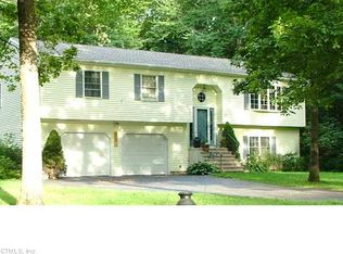 83 Ridgewood Dr, Colchester, CT 06415