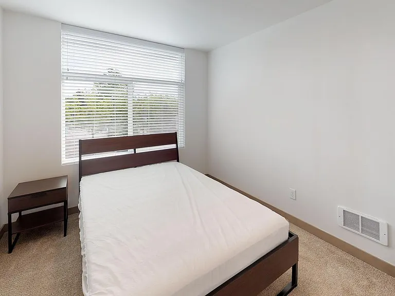 3308 Claremont Ave S — Photo 7