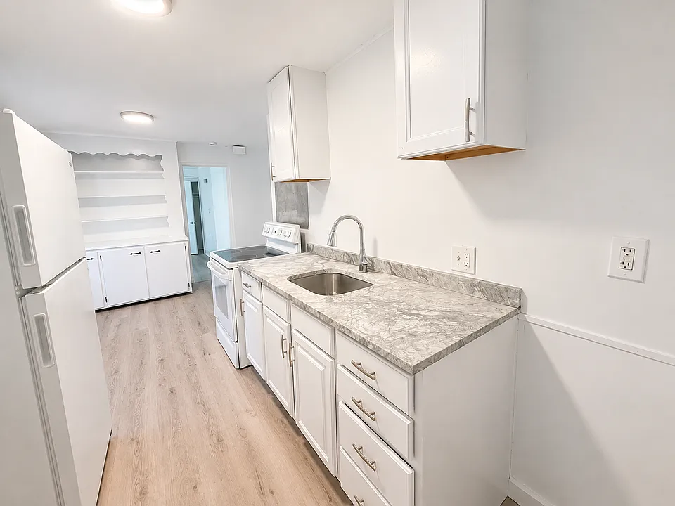 28 Marble St #2