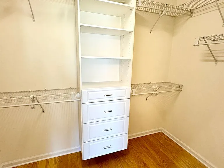 420 Hillsborough Dr — Photo 14