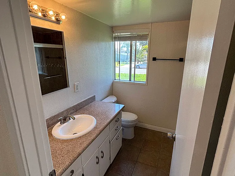 238 S Gardenglen St — Photo 17