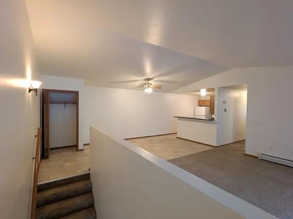 1053-63 Stillmeadow Ln #73, Menasha, WI 54952