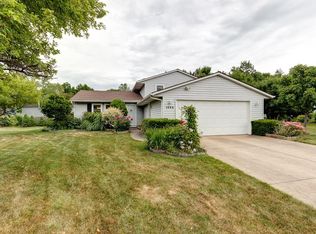 1265 Stonewood Ct, Painesville, OH 44077