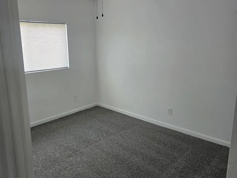 Gillette Square Apartments — Photo 13