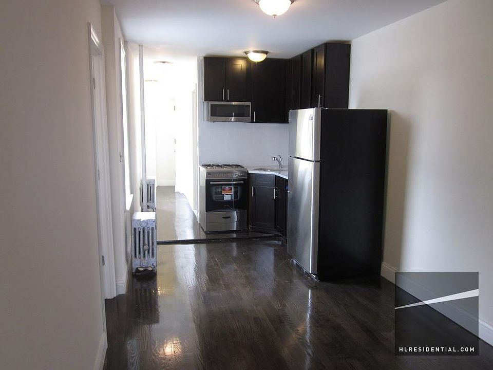 1st image of 146 17th St #1