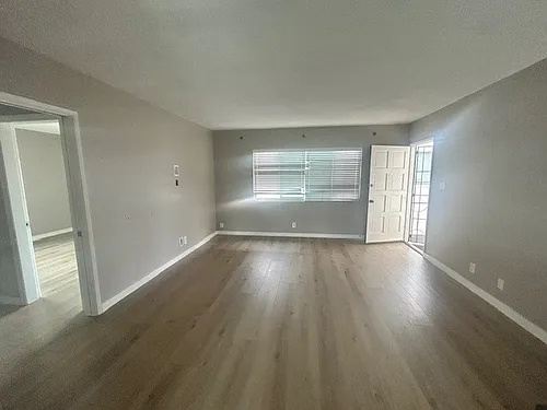 623 W 22nd St #3 Photo 1