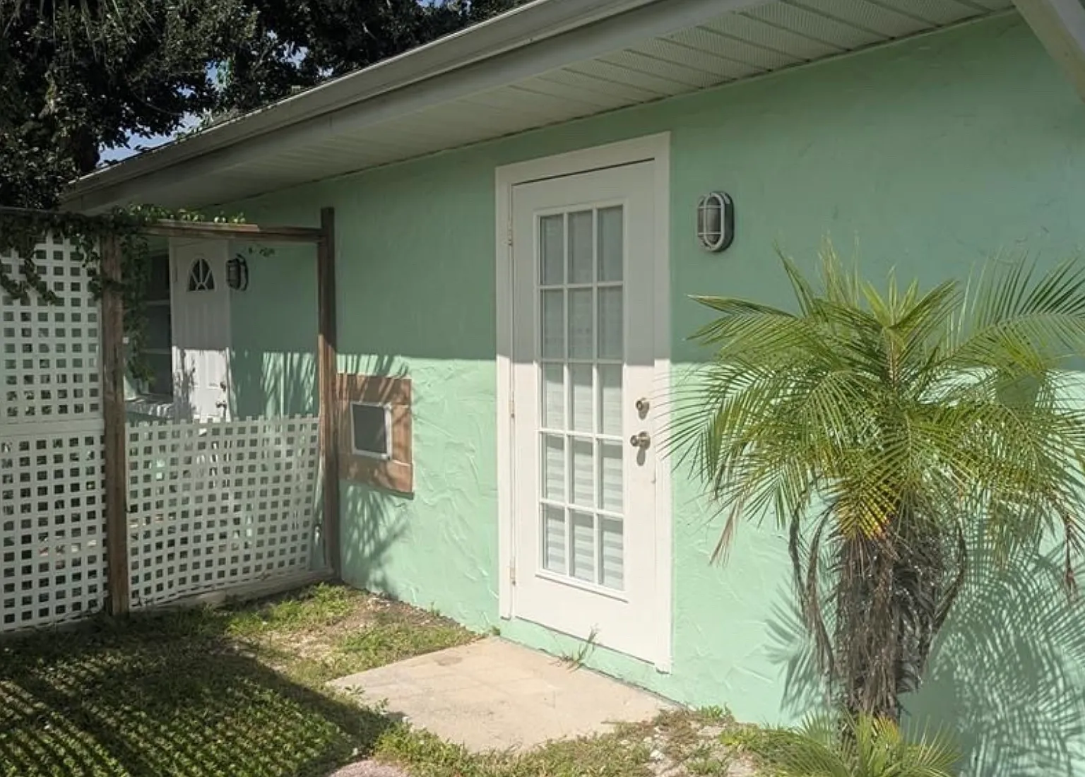 150 W Fray St — Photo 1