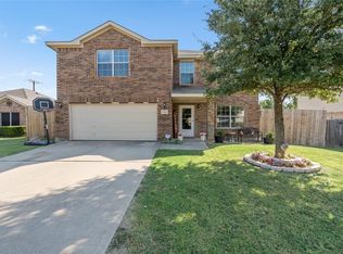 1641 Sequoia Dr, Krum, TX 76249
