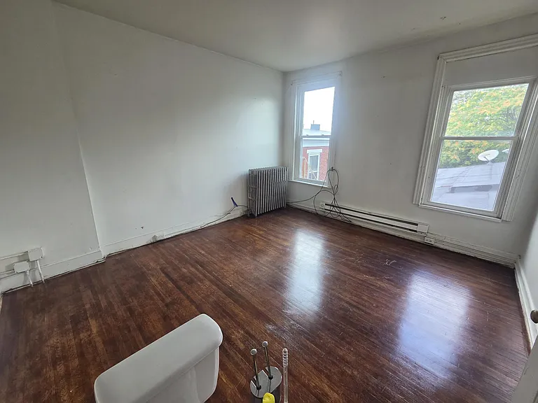1011 Penn St #ST3 — Photo 6
