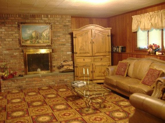 den/fireplace  wet bar
