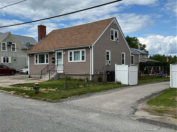 173 Pleasant St, Cranston, RI 02910