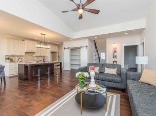 1033 Squirrel Nest Ln, Lexington, KY 40509