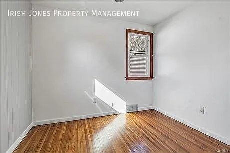 17 Houston St — Photo 11