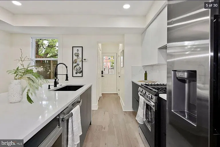 420 20th St NE — Photo 29