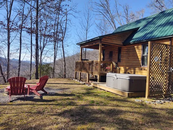 42 Mountain Creek Crossing Rd, Bryson City, NC 28713