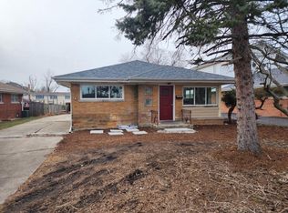 932 S Hillcrest Ave, Elmhurst, IL